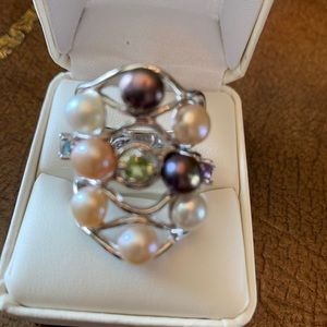 Beautiful Pearl and Gemstone statement ring 9.5